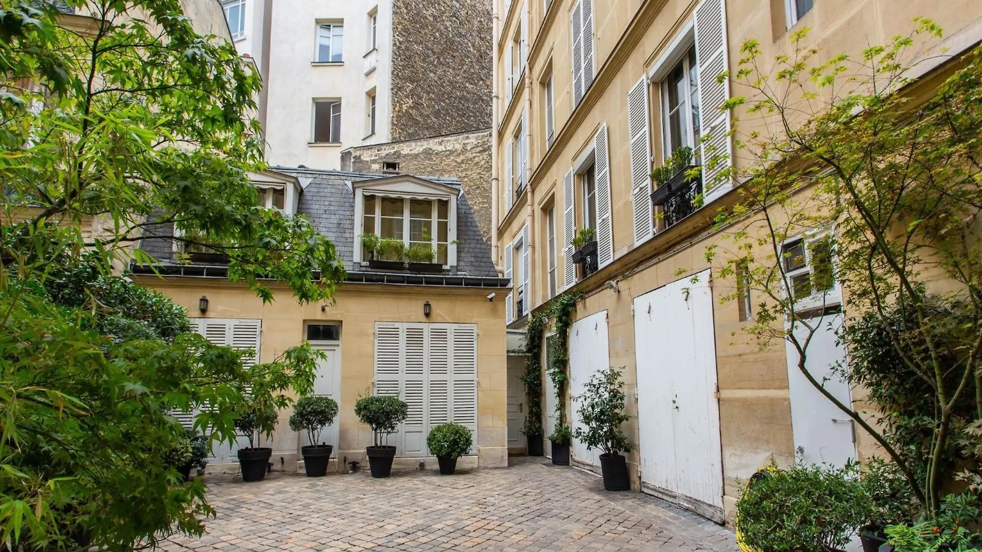 Cosy Apartment - 1Br 4P - Faubourg-Du-Roule Paris France